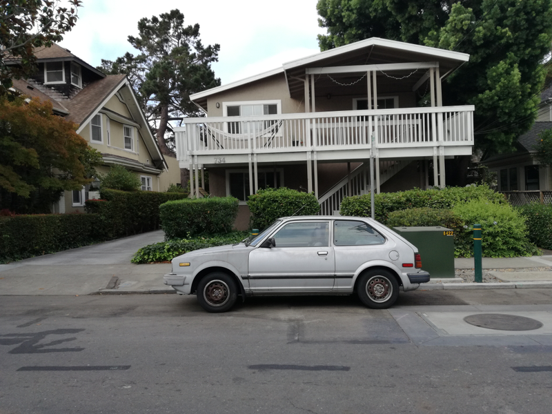 Illustration for article titled Looking for a minivan/larger SUV in the Bay Area for a field trip